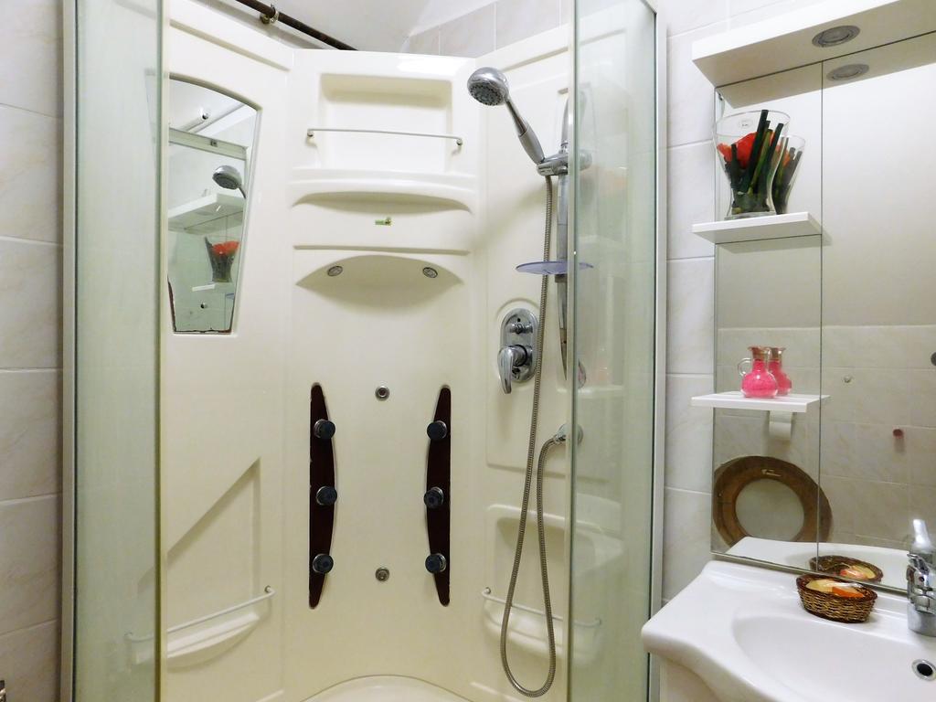 Tulipan Apartman Balatonalmadi Bagian luar foto